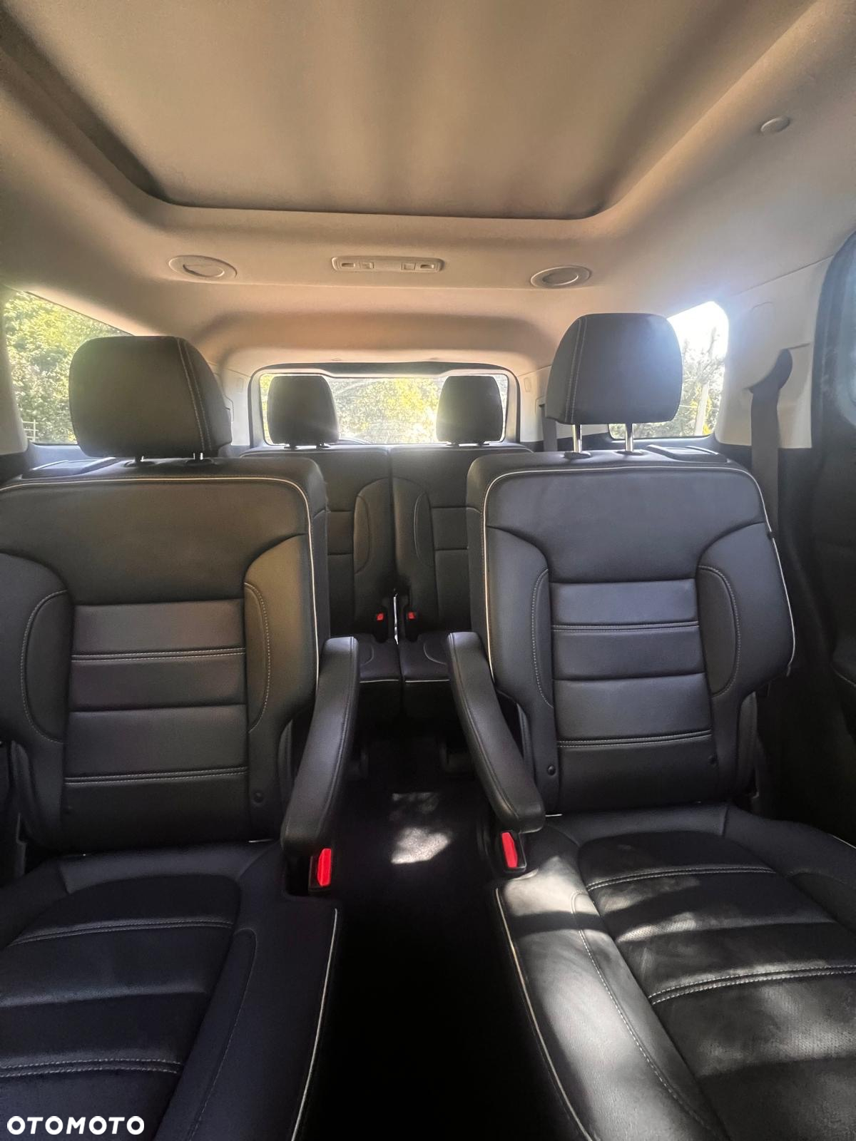 GMC Acadia - 15