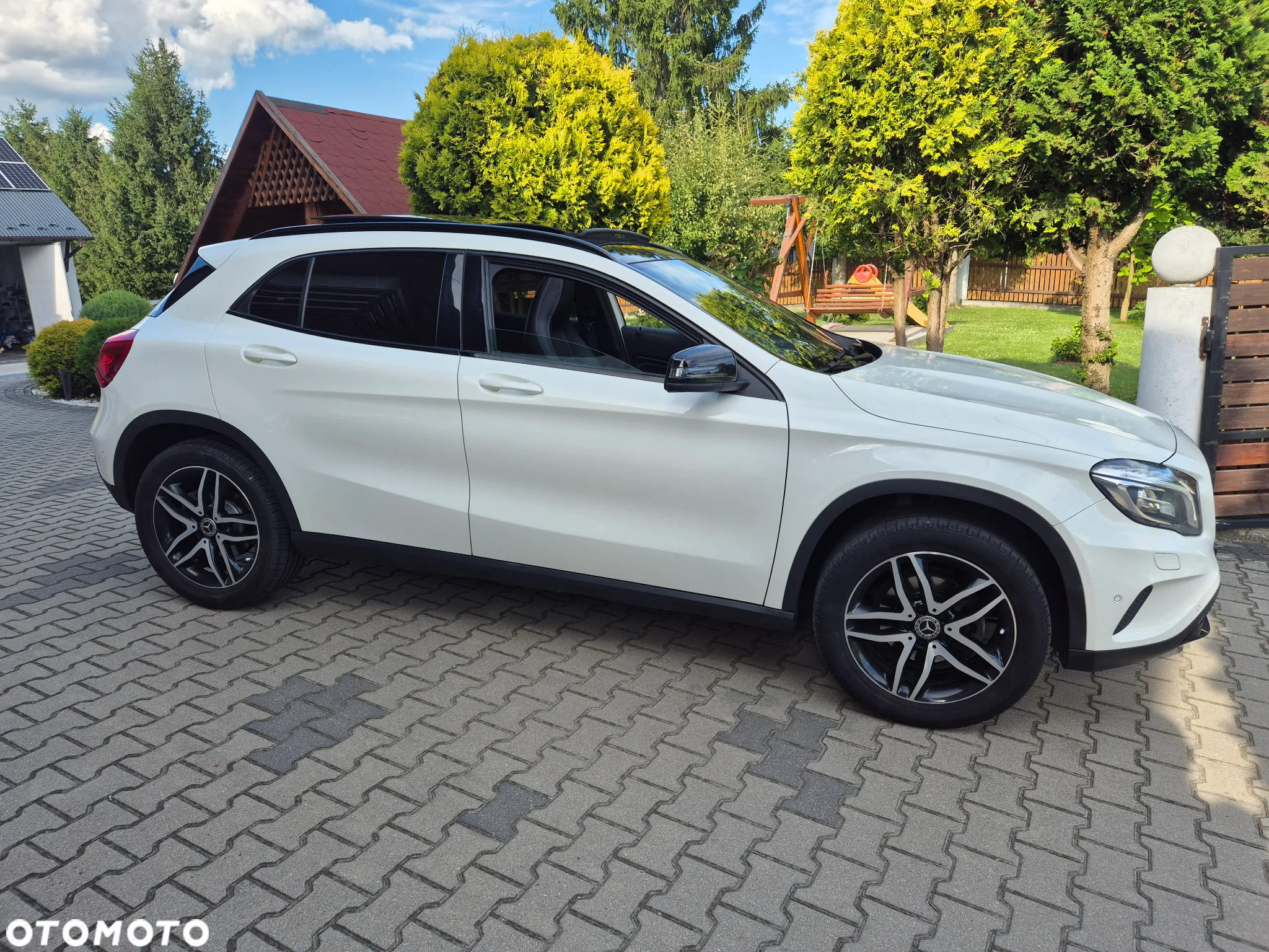 Mercedes-Benz GLA 200 UrbanStyle Edition - 3