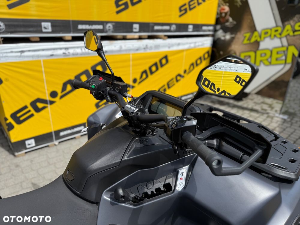 Can-Am Outlander - 23