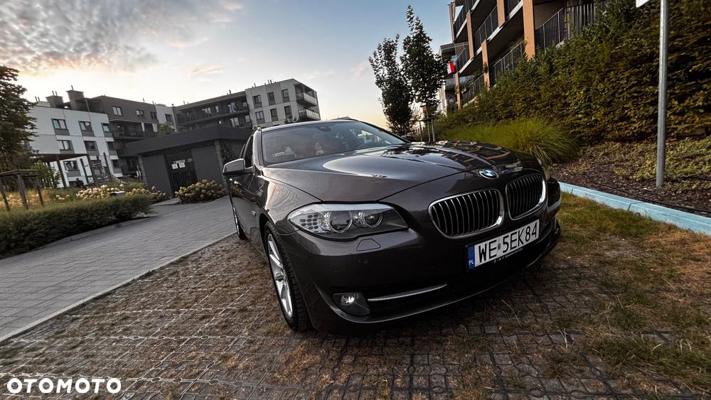 BMW Seria 5 535d xDrive Luxury Line - 11