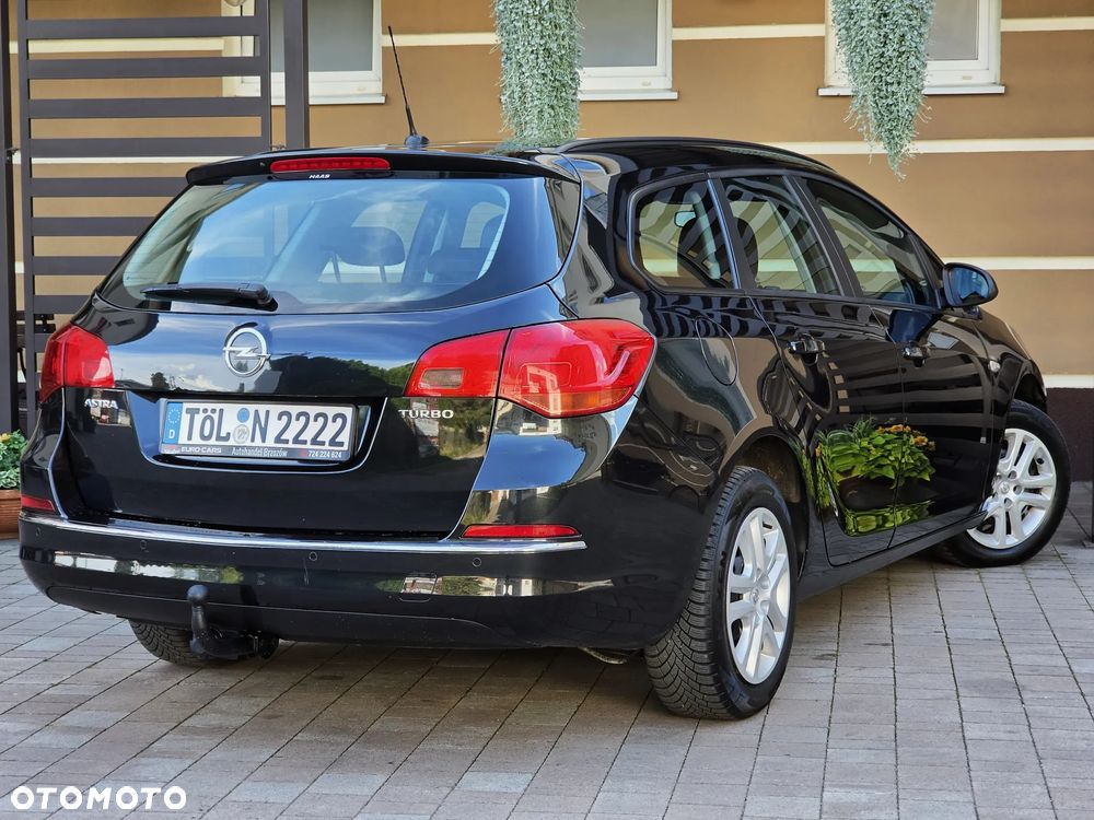 Opel Astra 1.4 Turbo - 26