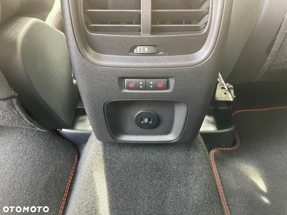 Ford Kuga - 19