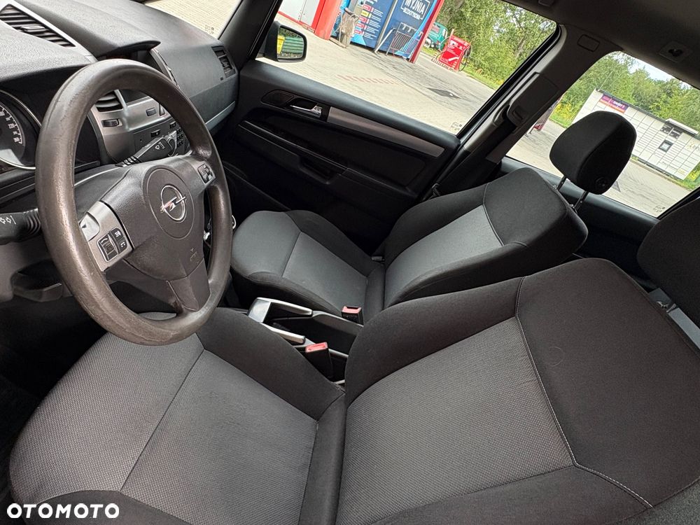 Opel Zafira 1.6 - 13