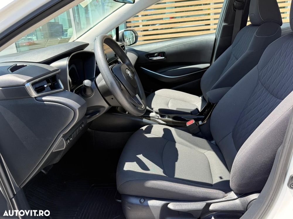 Toyota Corolla 1.8 HSD Business - 14