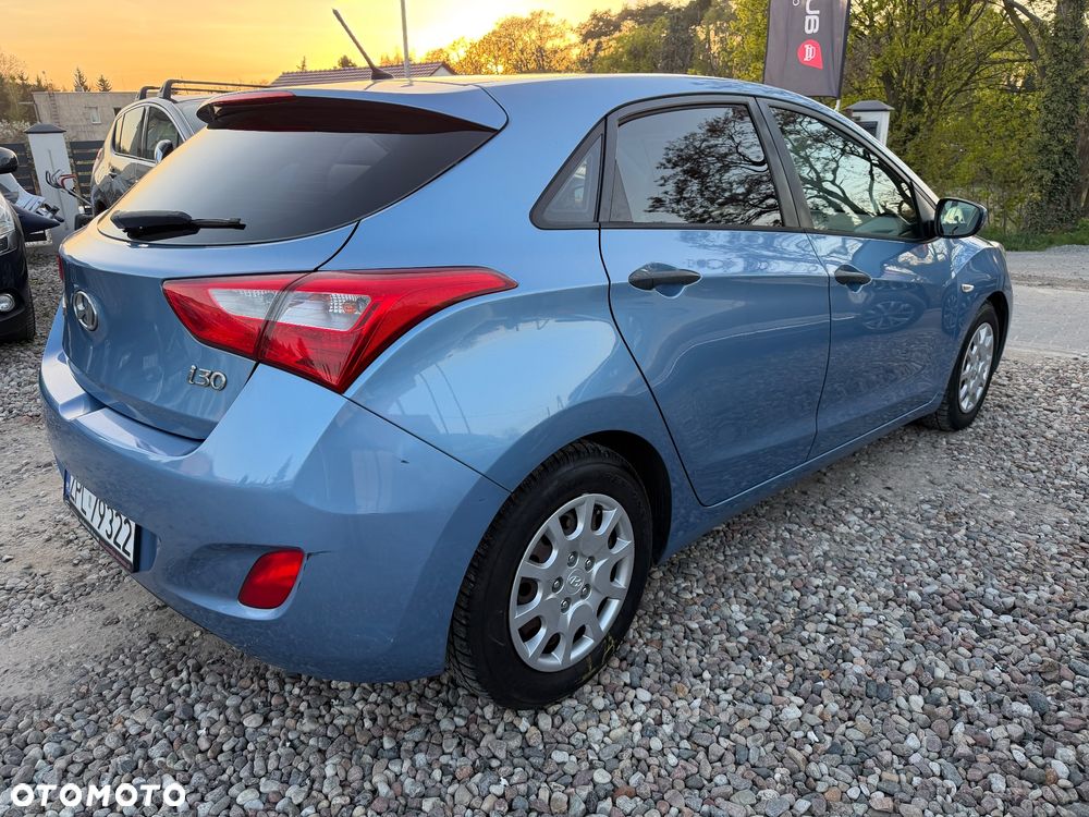 Hyundai i30 1.4 Classic + - 9