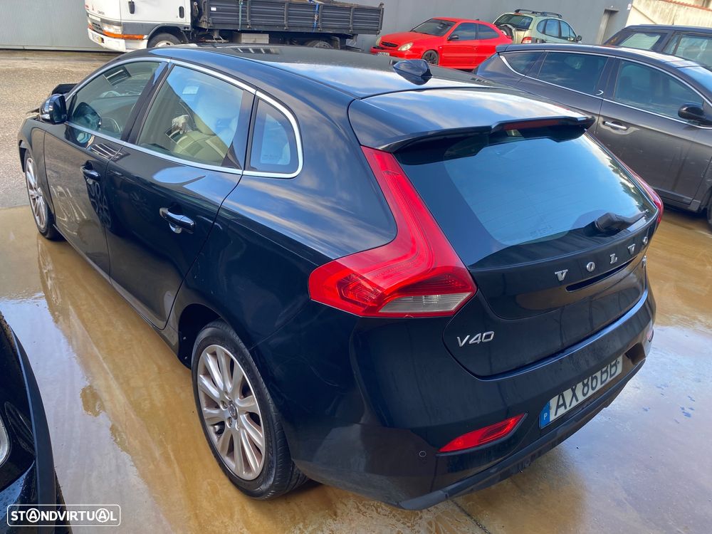 Volvo V40 - 11