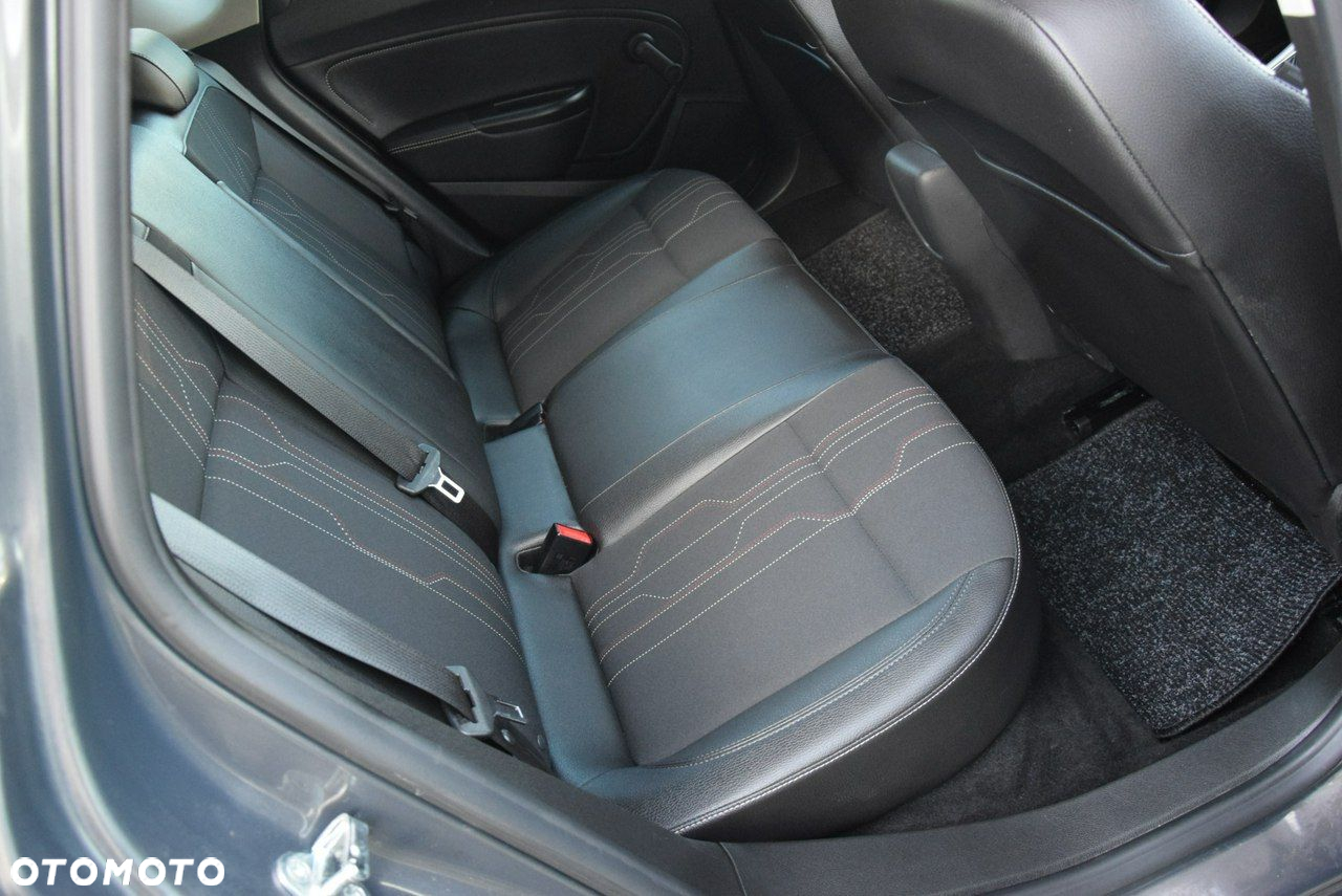 Opel Astra 1.4 Turbo 150 Jahre - 21
