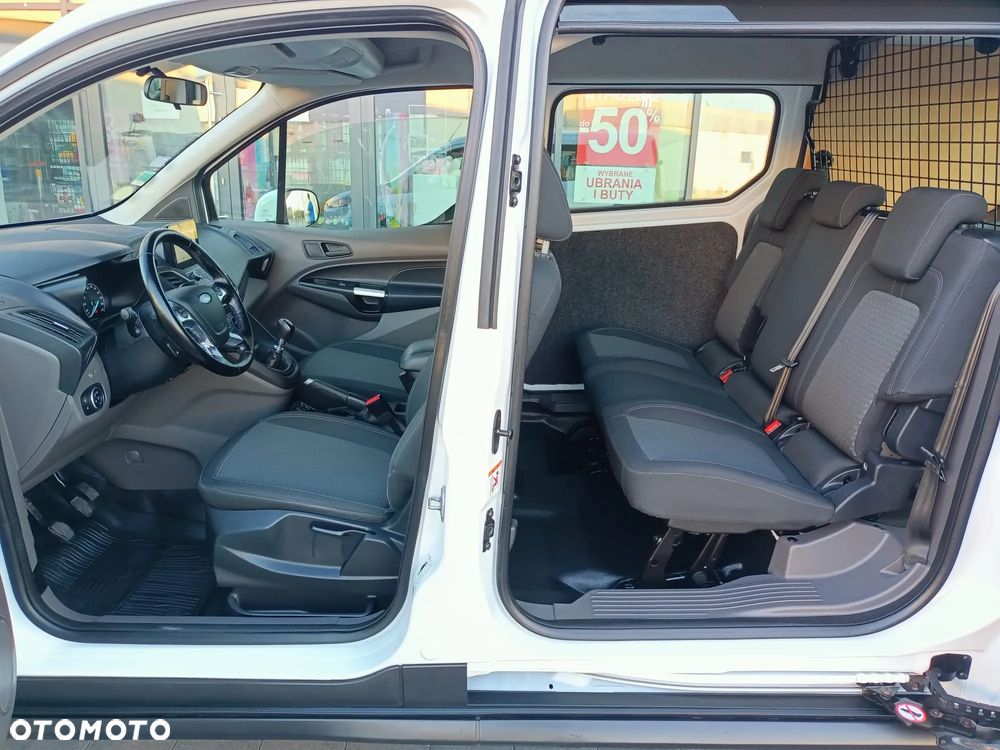 Ford Transit Connect - 36
