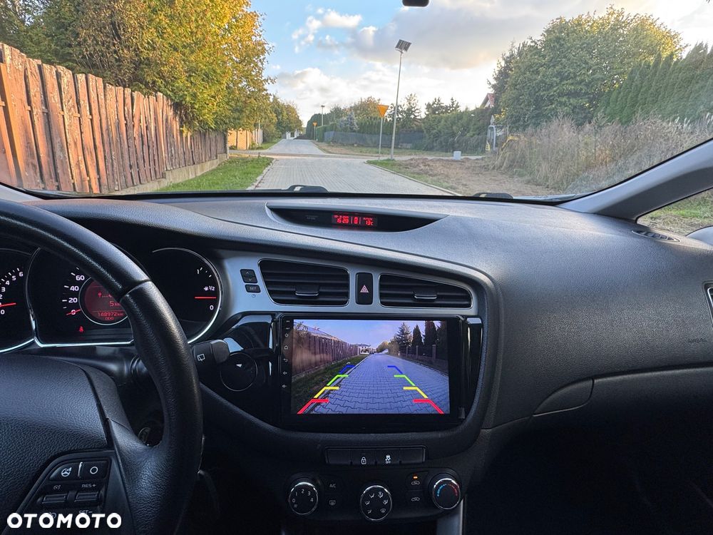 Kia Ceed 1.6 GDI Fifa World Cup Edition - 22
