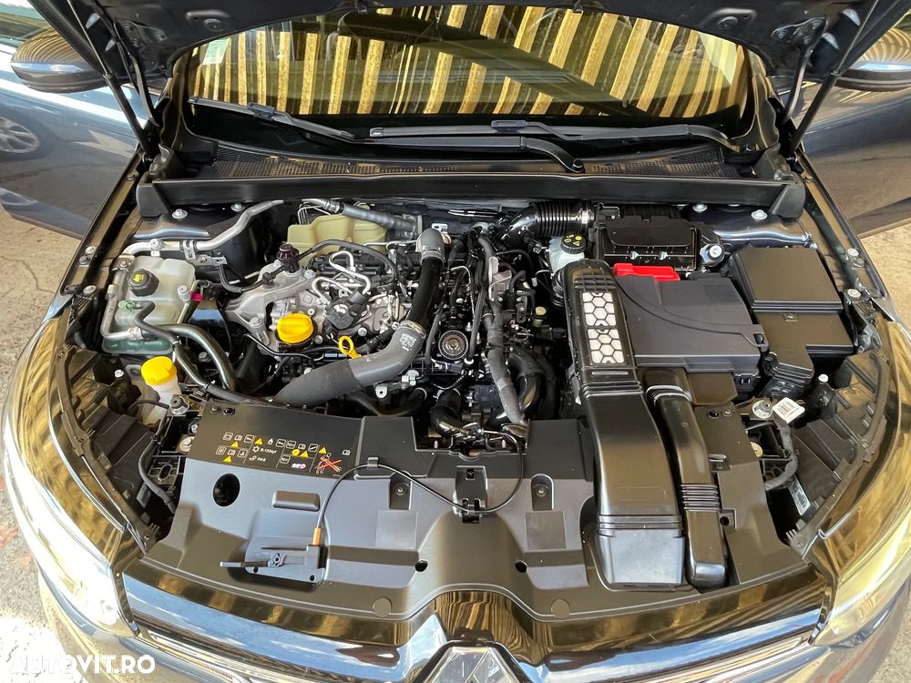 Renault Megane TCe 140 GPF EDC INTENS - 29