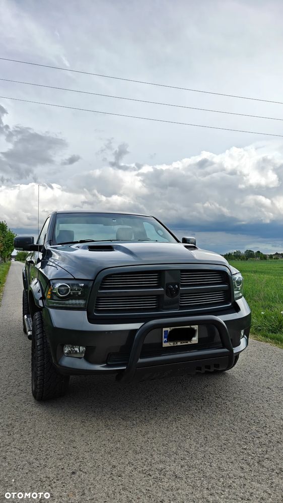 Dodge RAM 5.7 4x4 - 2
