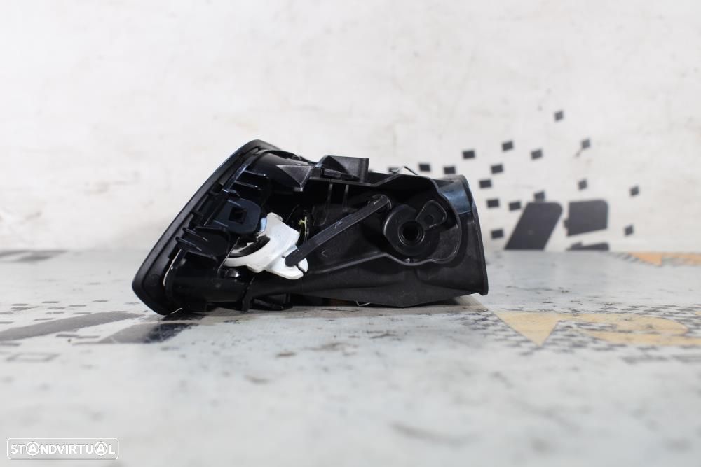 Arejador / Difusor De Ar Peugeot 308 Ii  96778765 / Saída De Ar Latera - 4