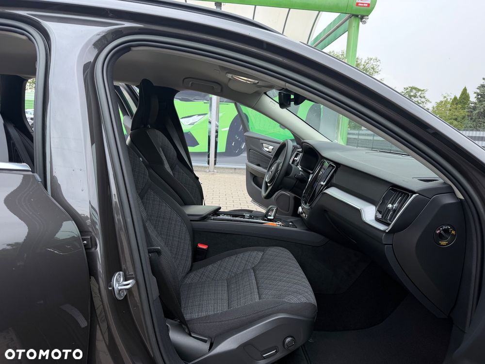 Volvo V60 B4 B Core - 32