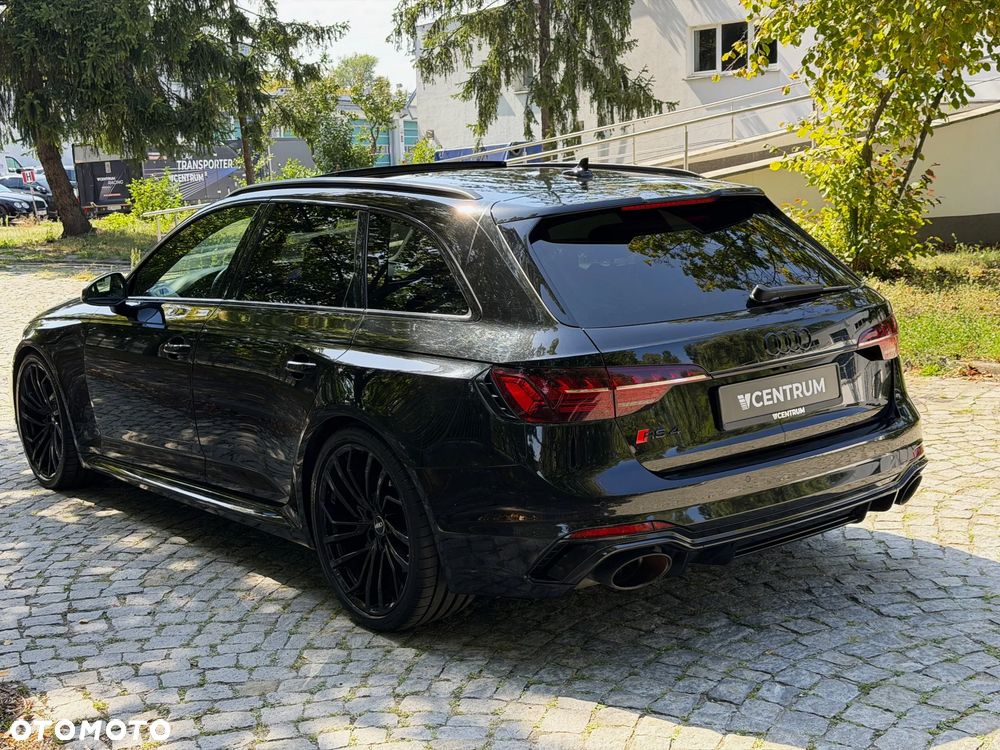 Audi RS4 Avant Quattro Tiptronic - 8