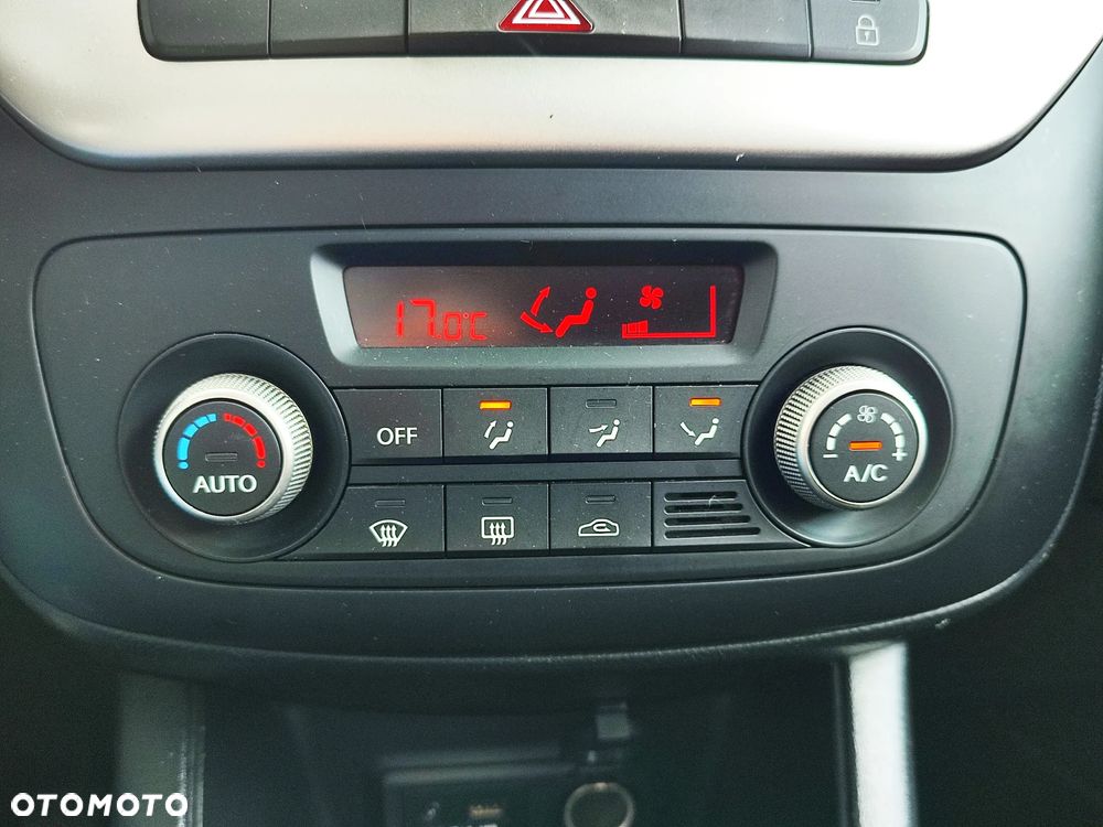 Kia Venga 1.4 CVVT ISG Vision - 24