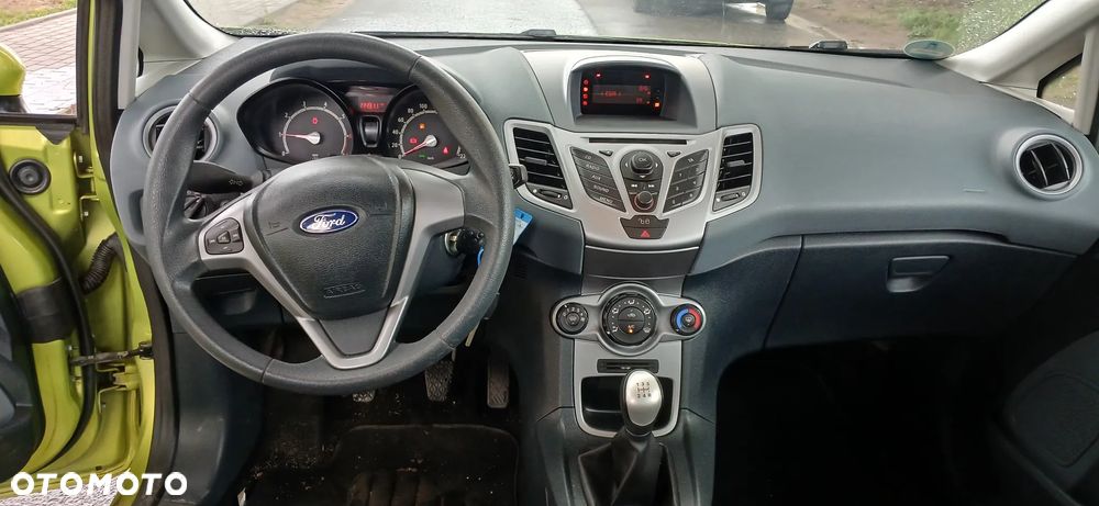 Ford Fiesta - 11