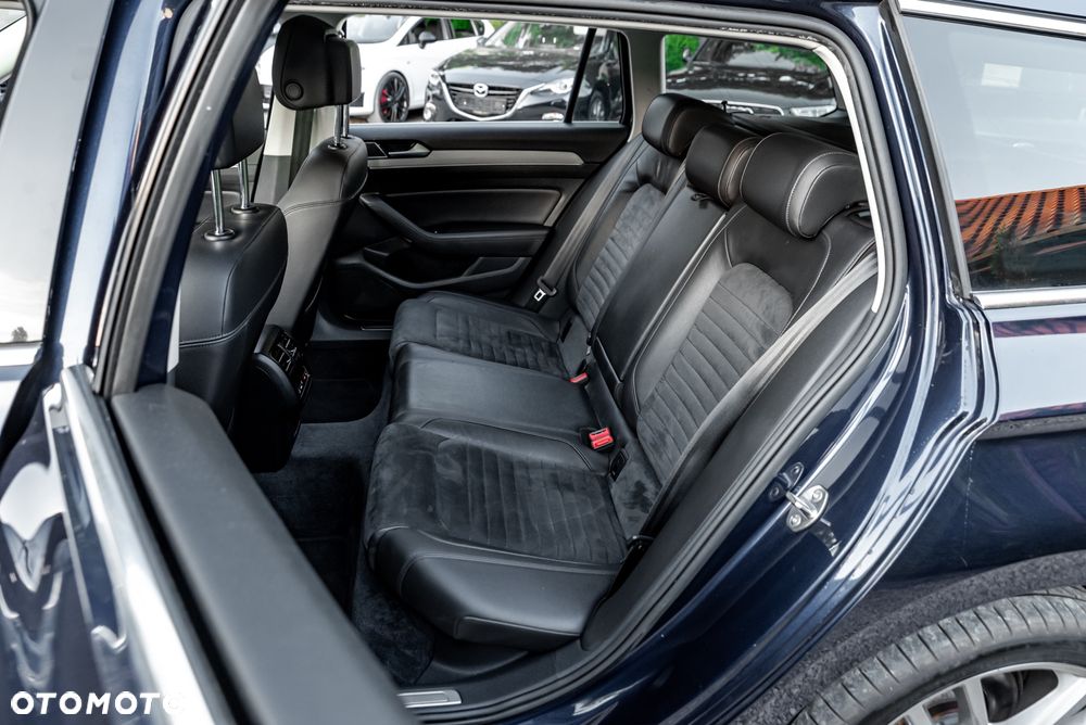 Volkswagen Passat Variant 2.0 TDI SCR (BlueMotion Technology) Comfortline - 21