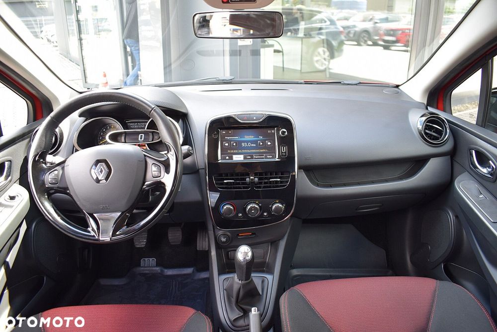 Renault Clio - 15