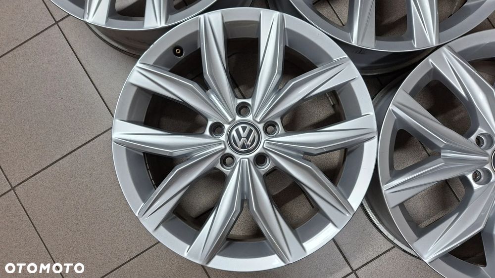 Felgi Aluminiowe 18 VW Tiguan II 5x112 ET 43 Kingston - 2
