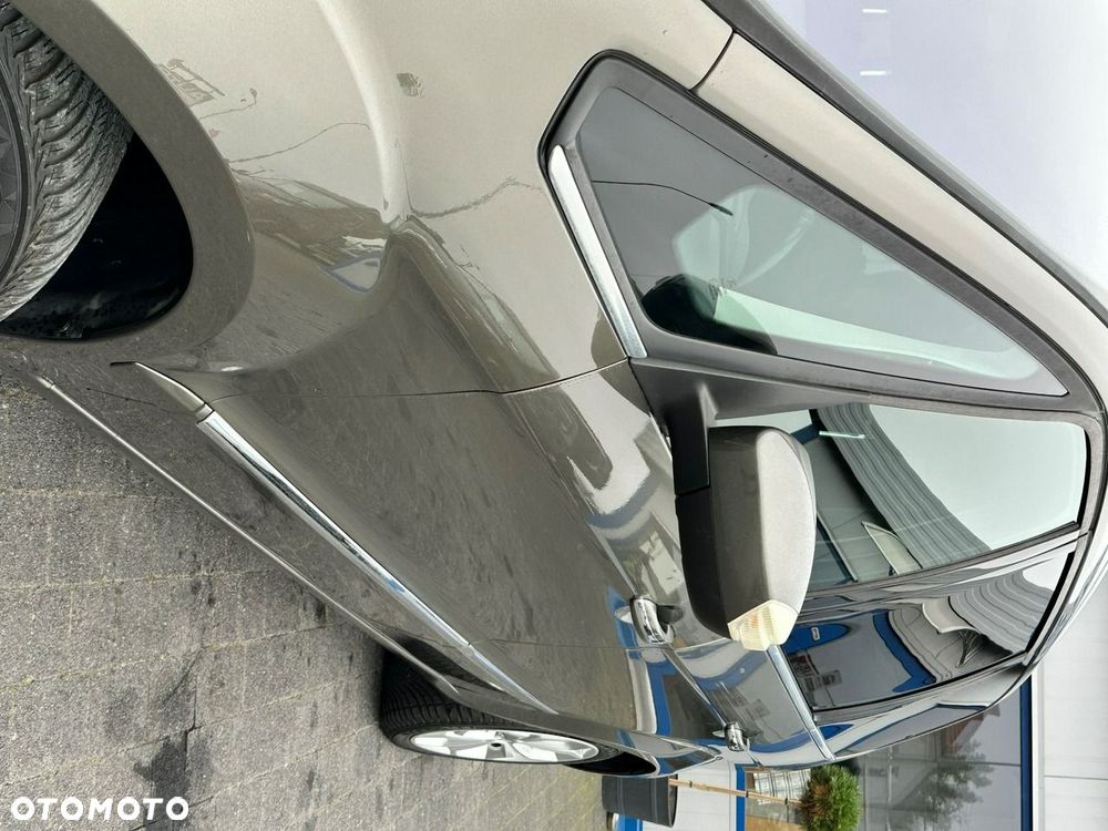 Ford Galaxy - 25