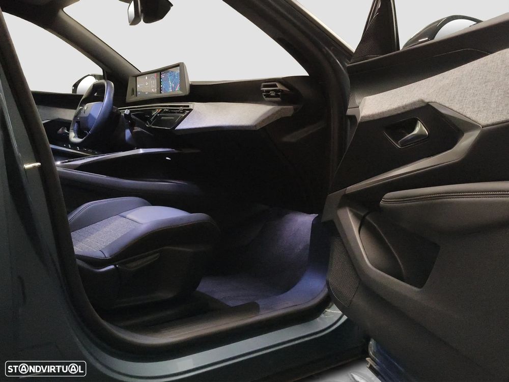 Peugeot 5008 Hybrid 145 e-DSC6 Allure - 34