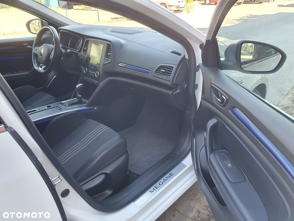 Renault Megane ENERGY TCe 165 EDC GT LINE - 10