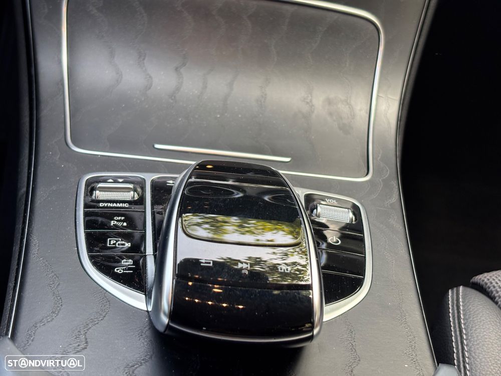 Mercedes-Benz C 300 BlueTEC Hybrid - 19