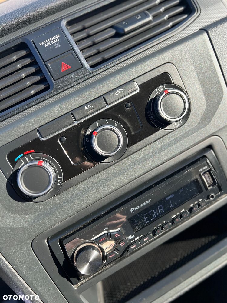 Volkswagen CADDY - 31