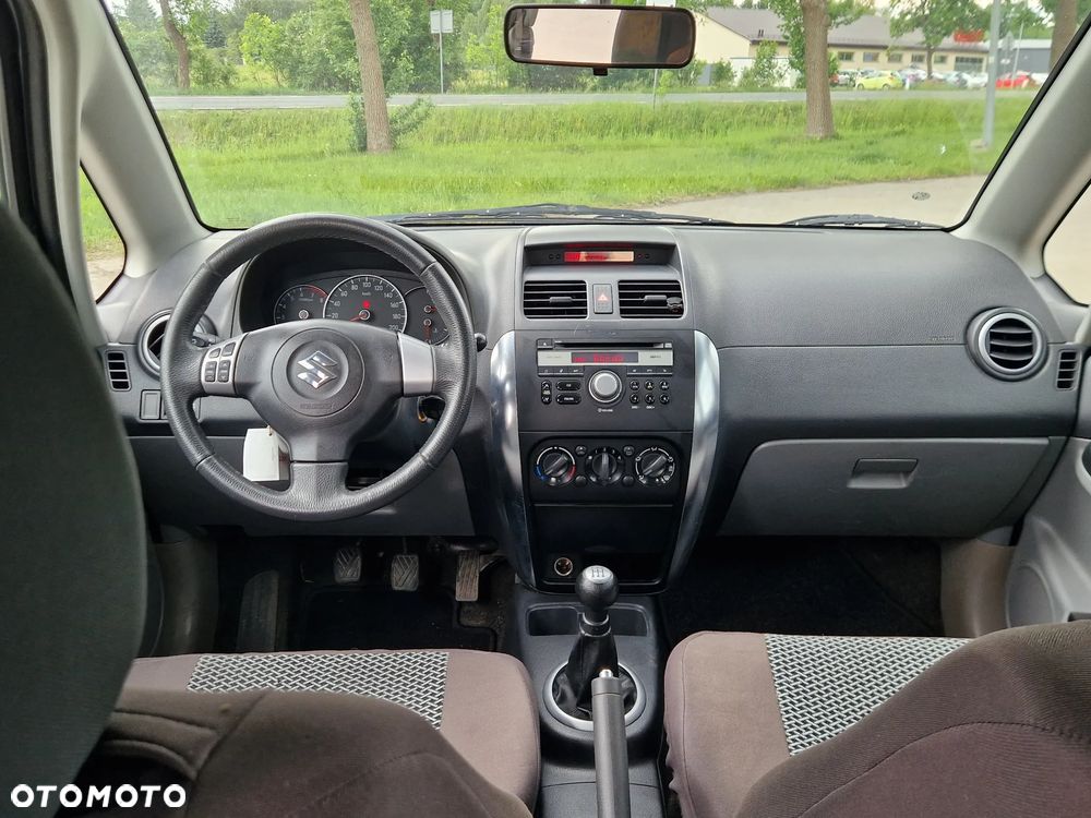 Suzuki SX4 - 17