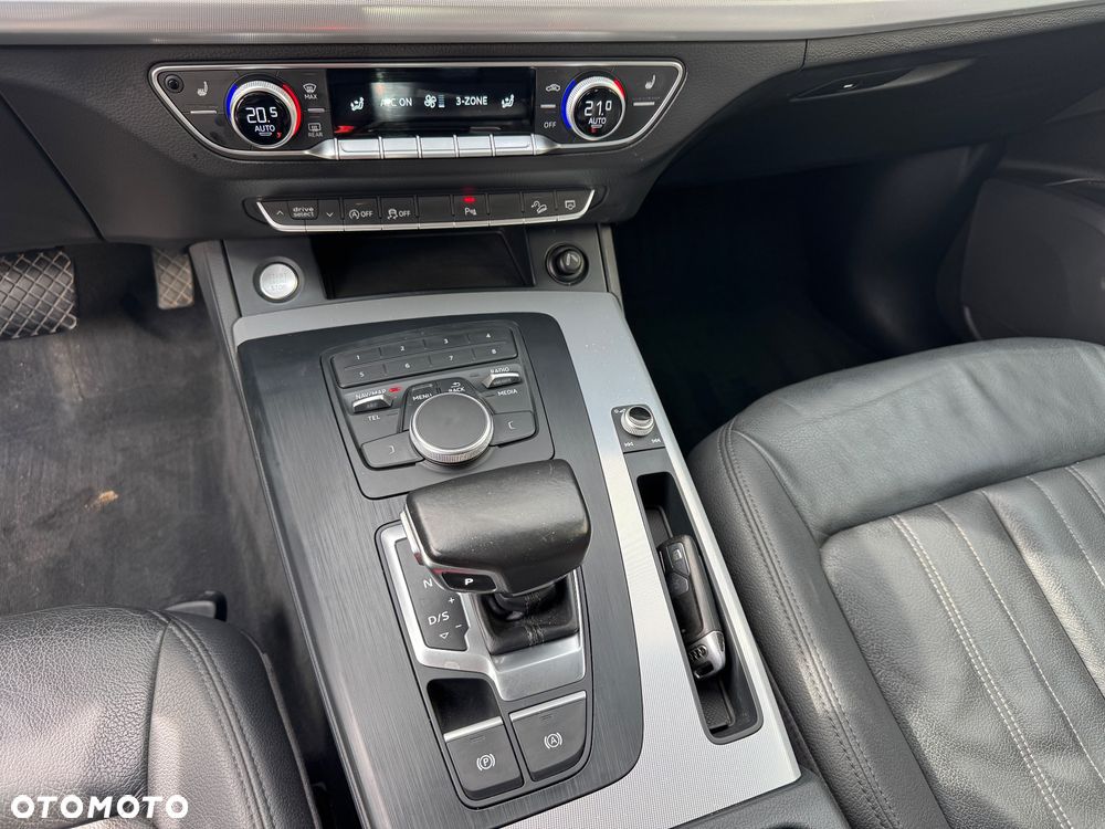 Audi Q5 40 TDI Quattro S tronic design - 13