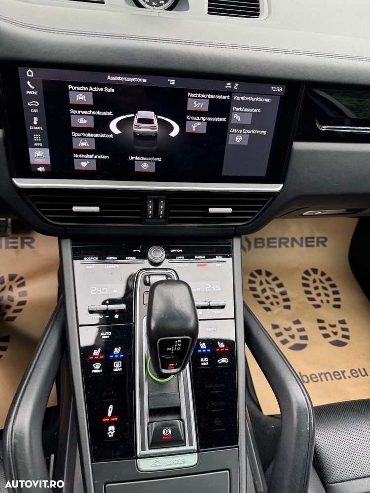 Porsche Cayenne S - 17