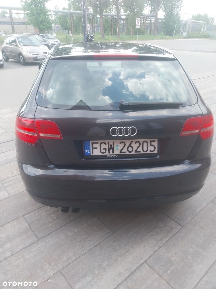 Audi A3 Sportback 2.0 TDI DPF Ambiente - 8