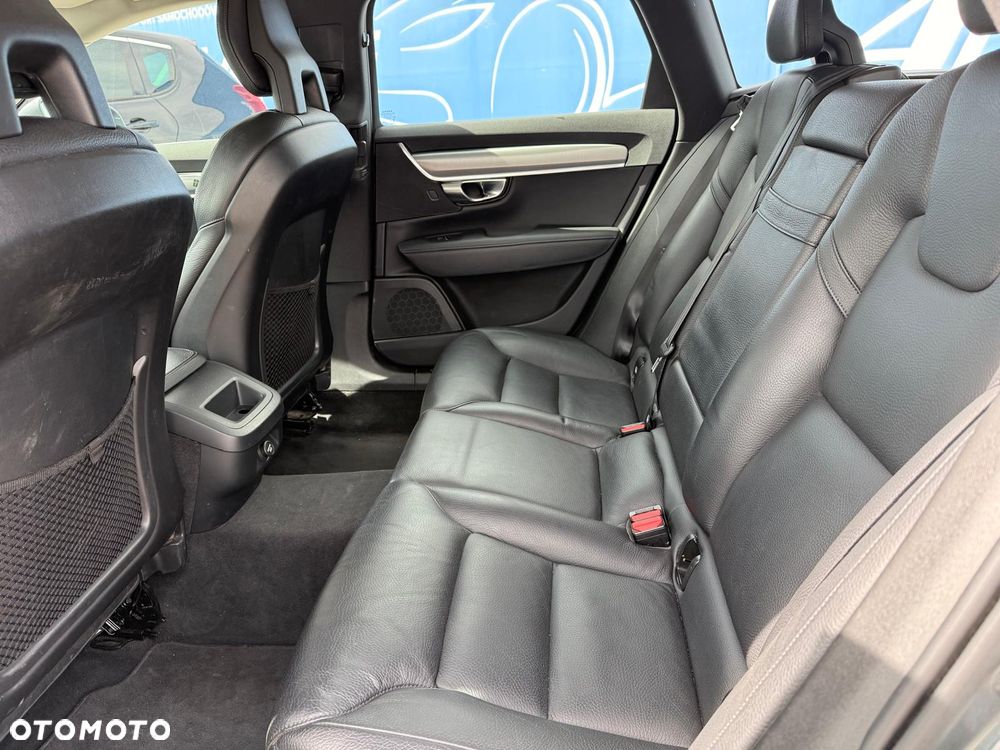 Volvo V90 D3 Momentum - 12