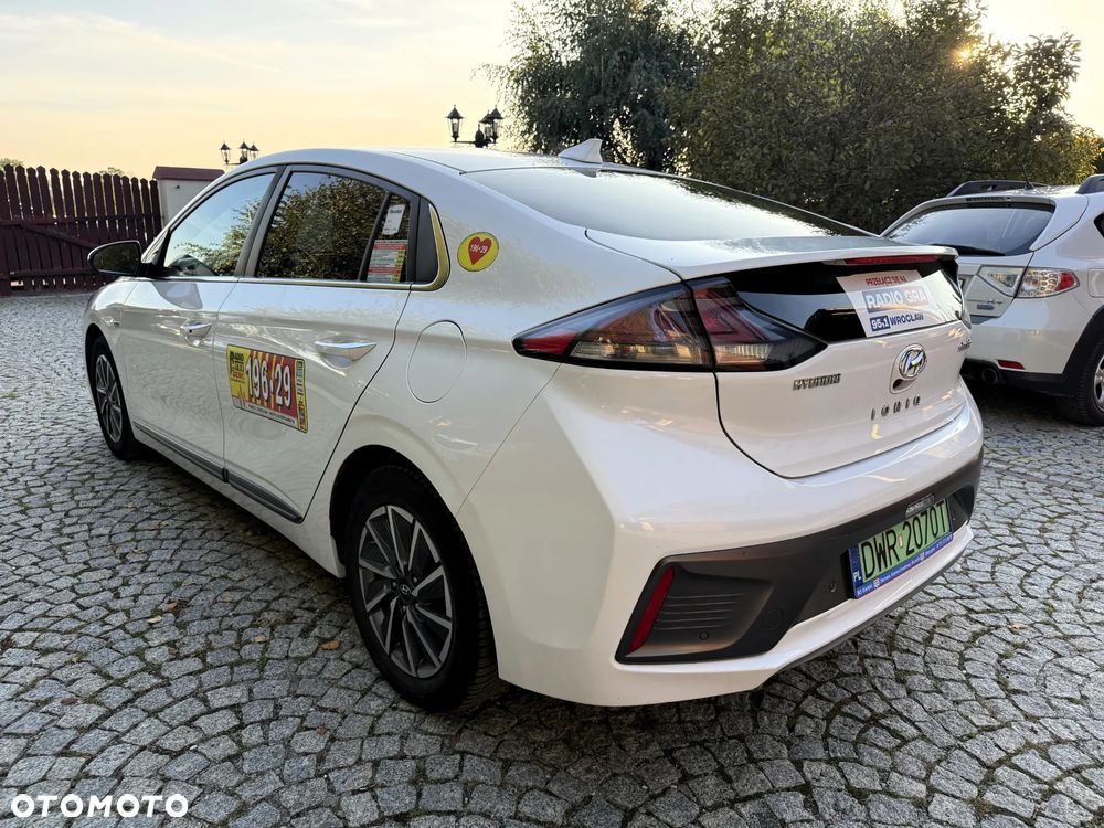 Hyundai IONIQ Electric Premium - 11