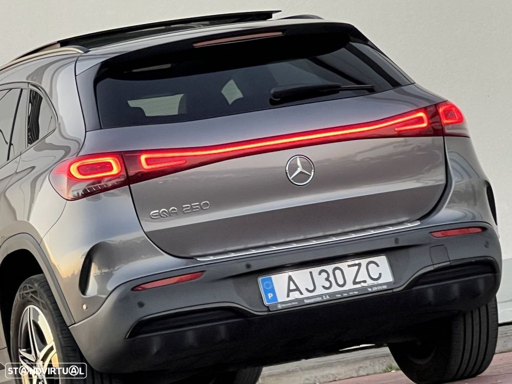 Mercedes-Benz EQA 250 AMG Line - 36