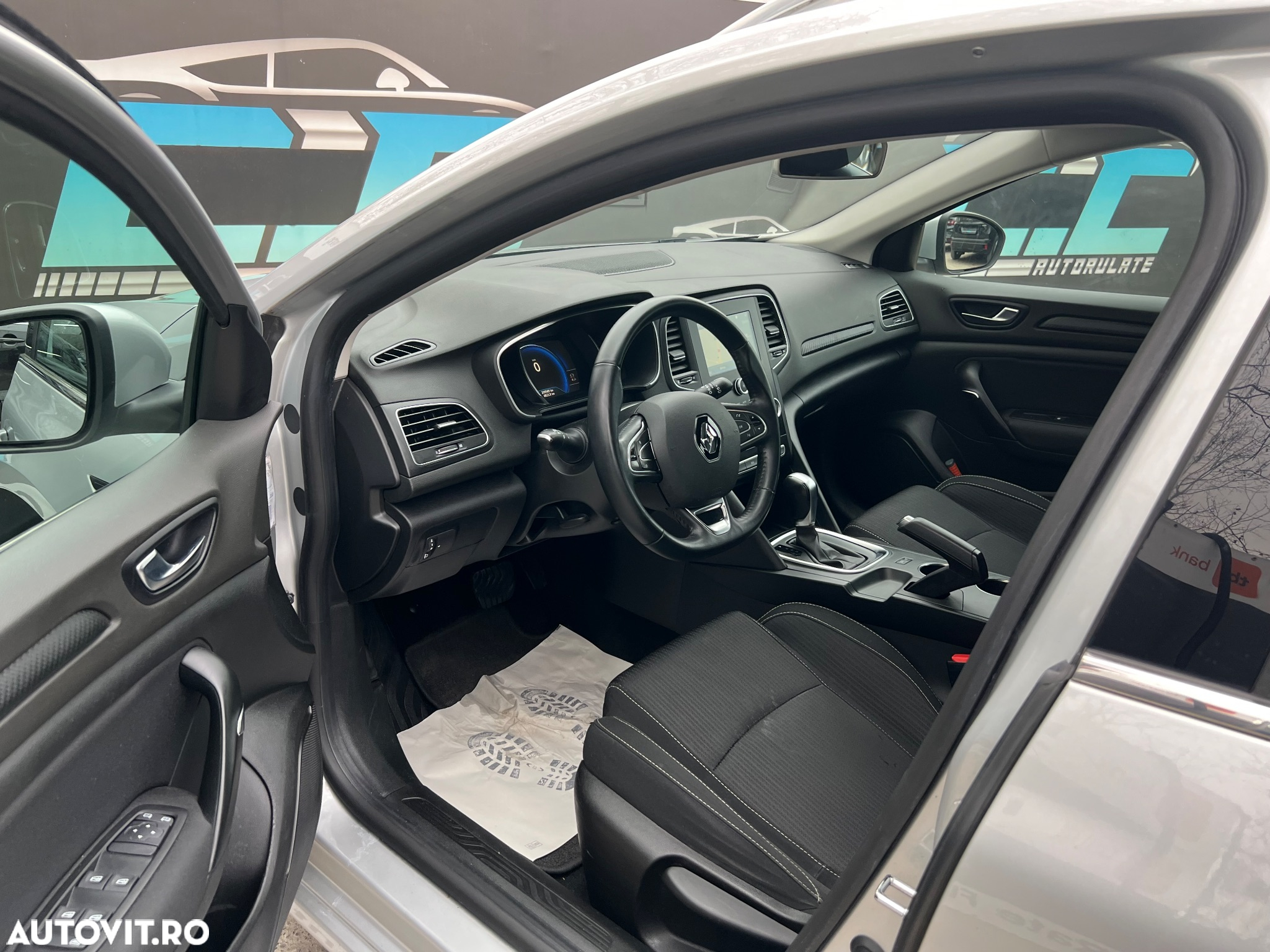 Renault Megane ENERGY dCi 110 EDC BUSINESS - 10