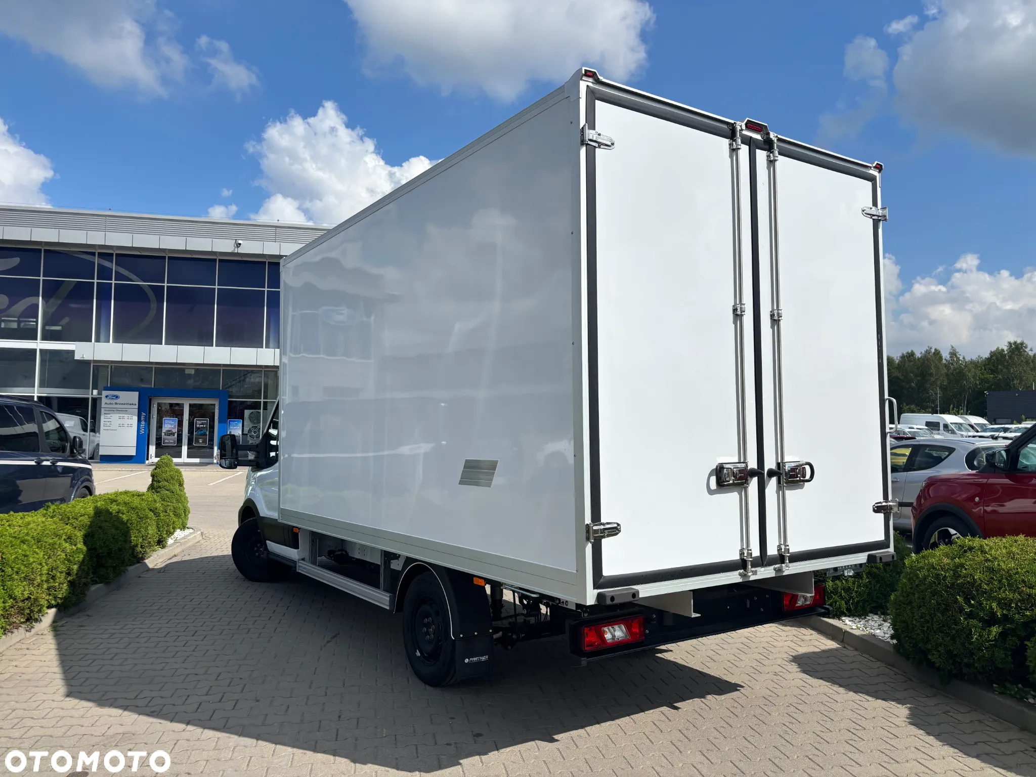 Ford Transit - 11