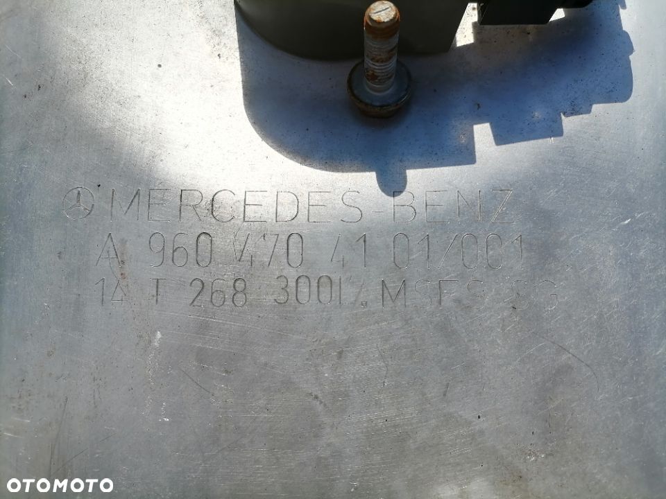 Zbiornik paliwa AdBlue Mercedes Actros MP4 300L - 2