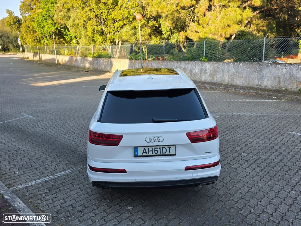 Audi Q7 3.0 TDI quattro S-line Tiptronic 7L - 5
