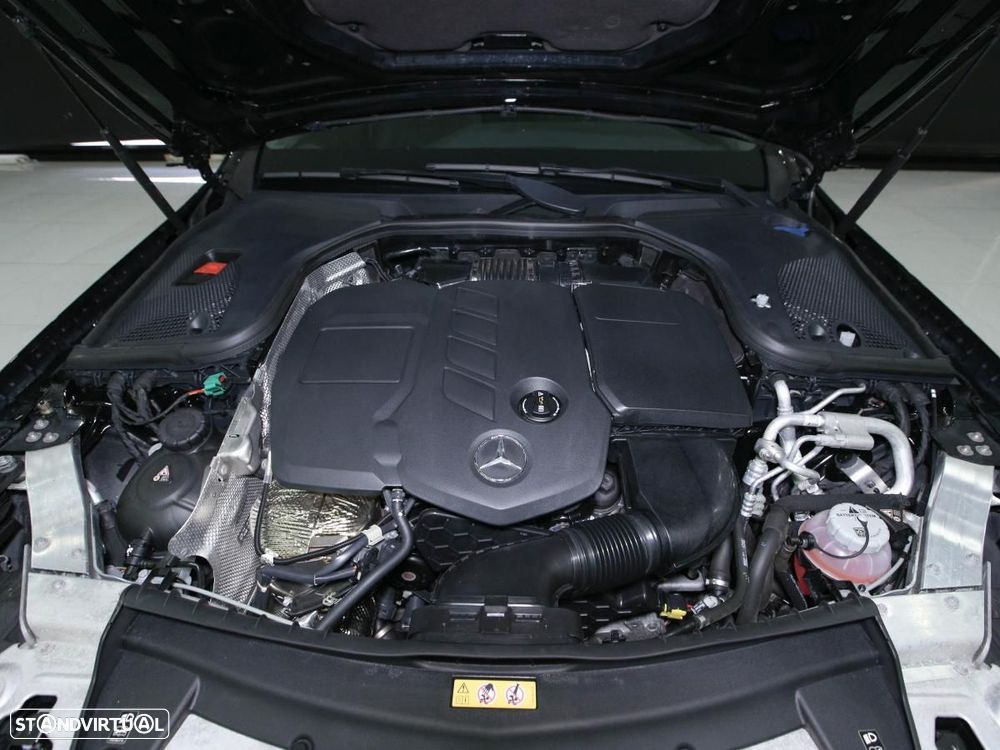 Mercedes-Benz E 300 de AMG Line - 27