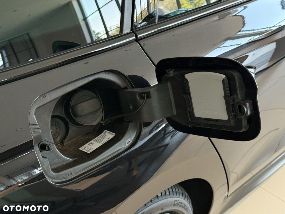 Skoda Octavia 1.5 TSI mHEV Sportline DSG - 32