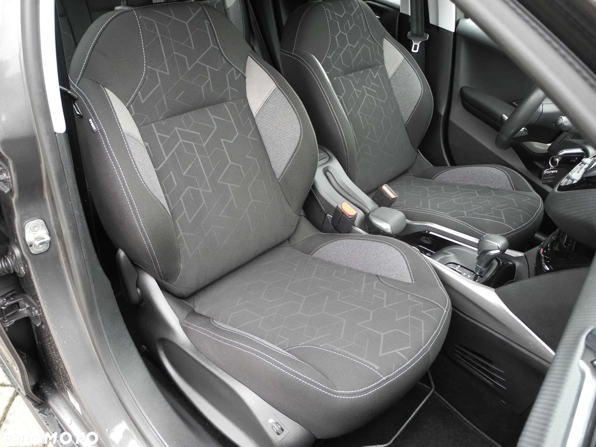 Peugeot 2008 - 16