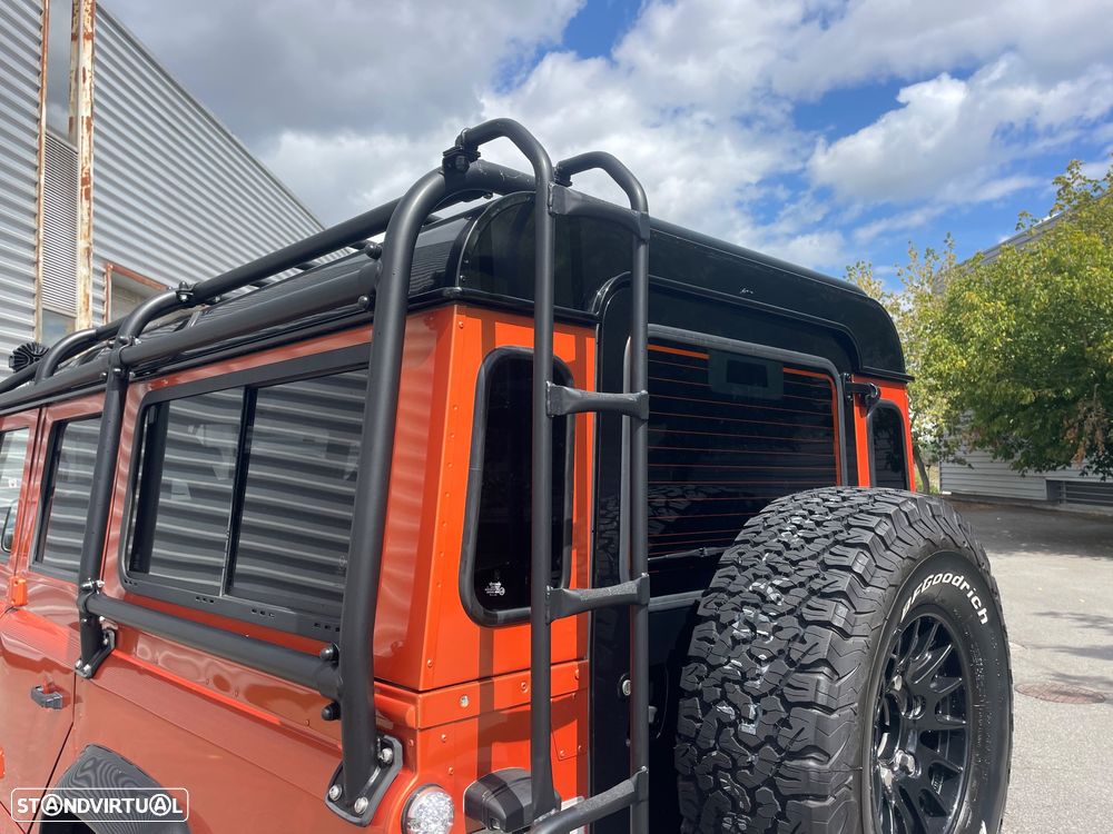 Land Rover Defender 110 Station Wagon Style - 11