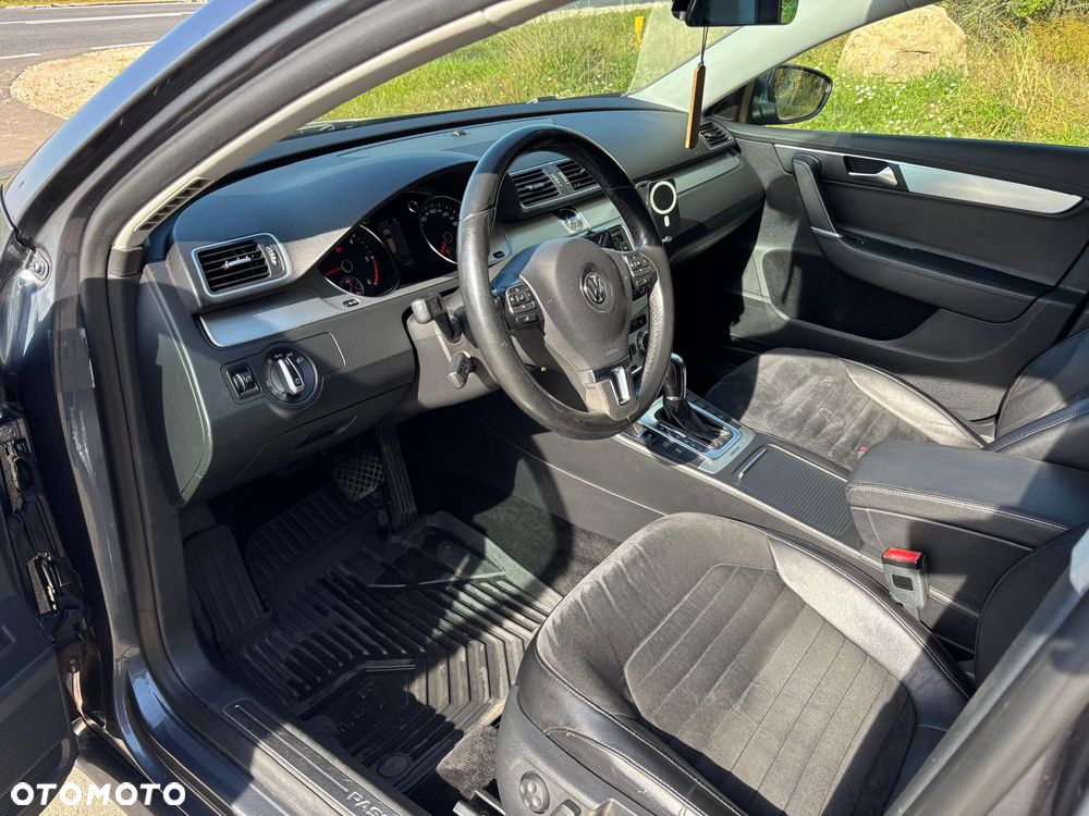 Volkswagen Passat - 9