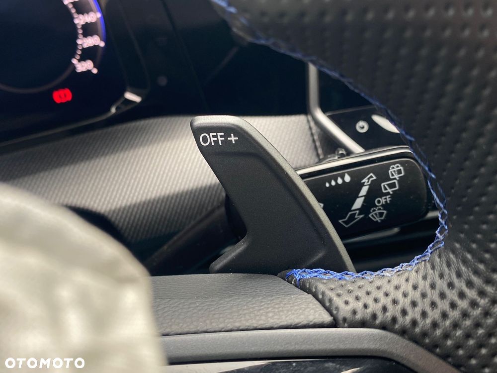 Volkswagen Golf 2.0 TSI 4Motion R DSG - 28