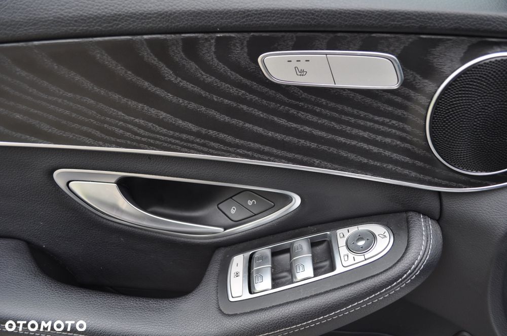 Mercedes-Benz Klasa C 200 9G-TRONIC Exclusive - 27