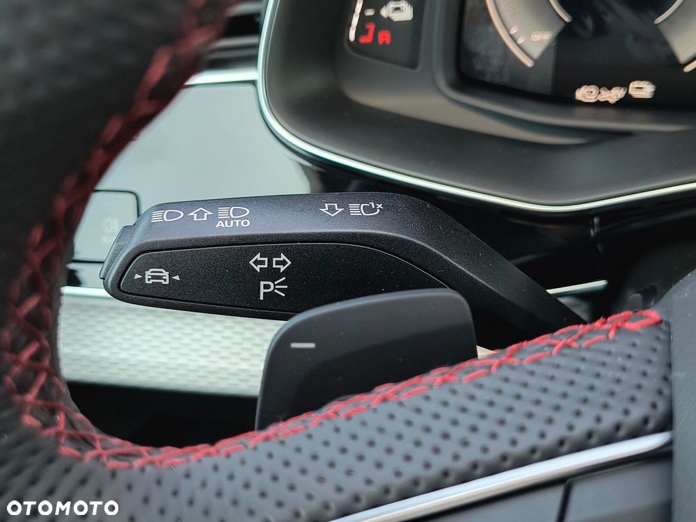 Audi Q8 - 25
