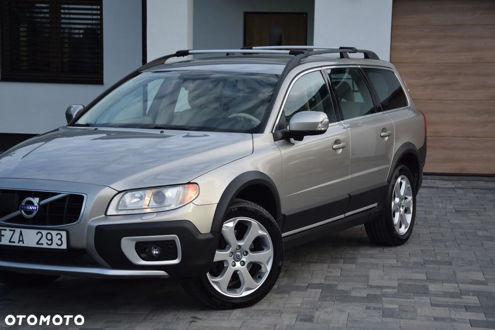 Volvo XC 70 D5 AWD Summum - 9