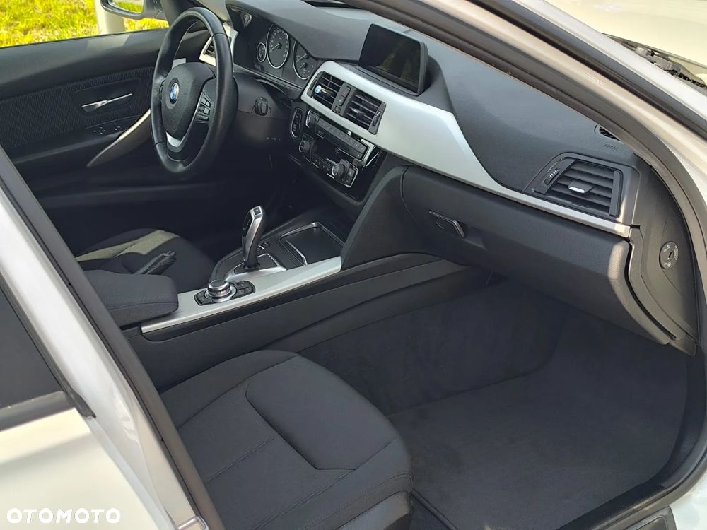 BMW Seria 3 - 13