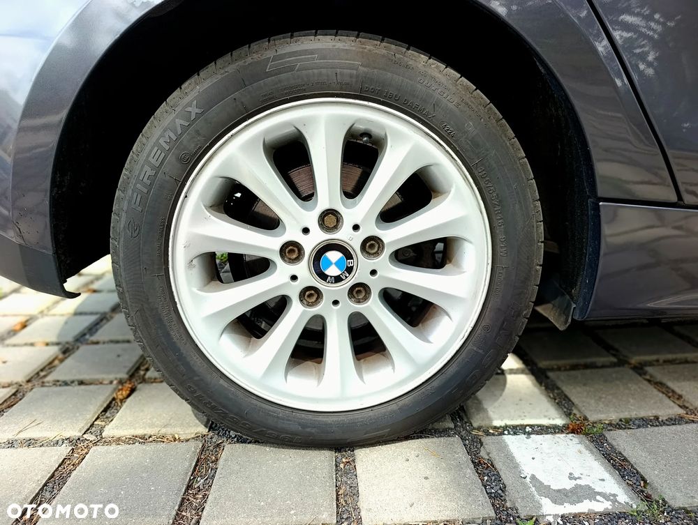 BMW Seria 1 118d DPF - 24